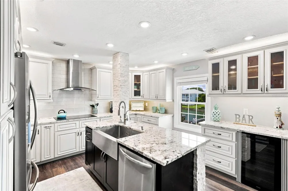 5023 STARFISH DRIVE SE #E St Petersburg, FL 33705