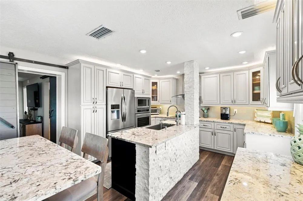 5023 STARFISH DRIVE SE #E St Petersburg, FL 33705