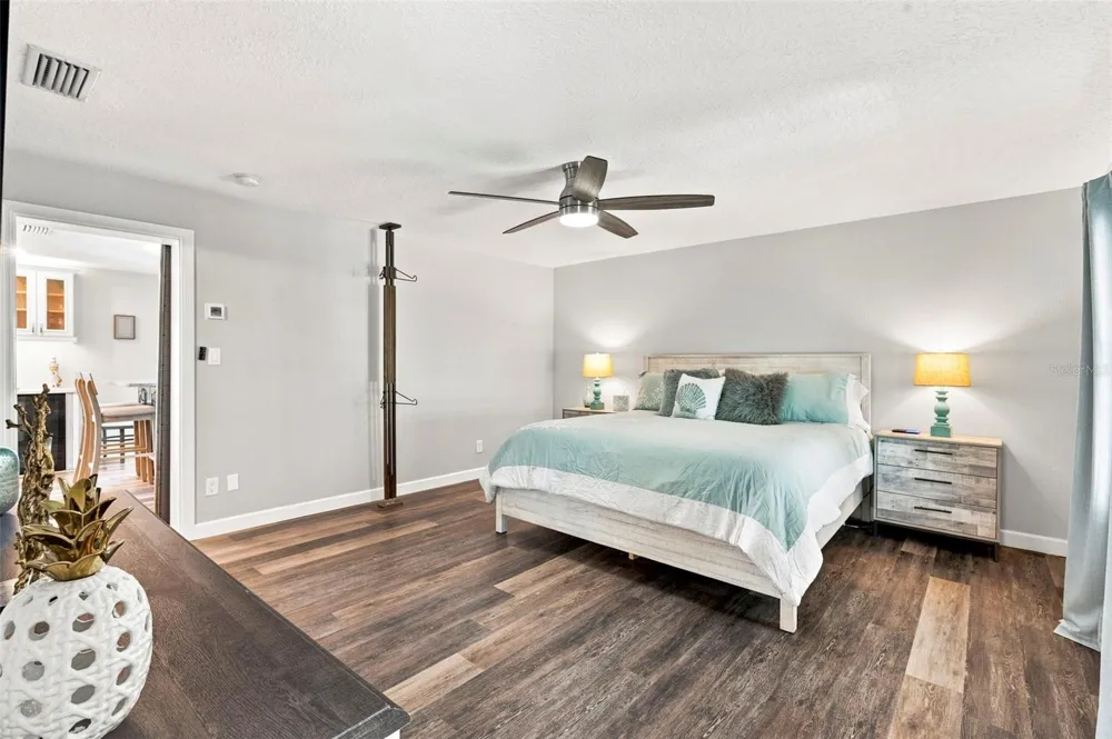 5023 STARFISH DRIVE SE #E St Petersburg, FL 33705
