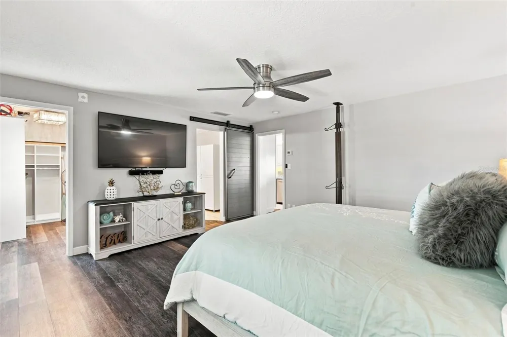 5023 STARFISH DRIVE SE #E St Petersburg, FL 33705
