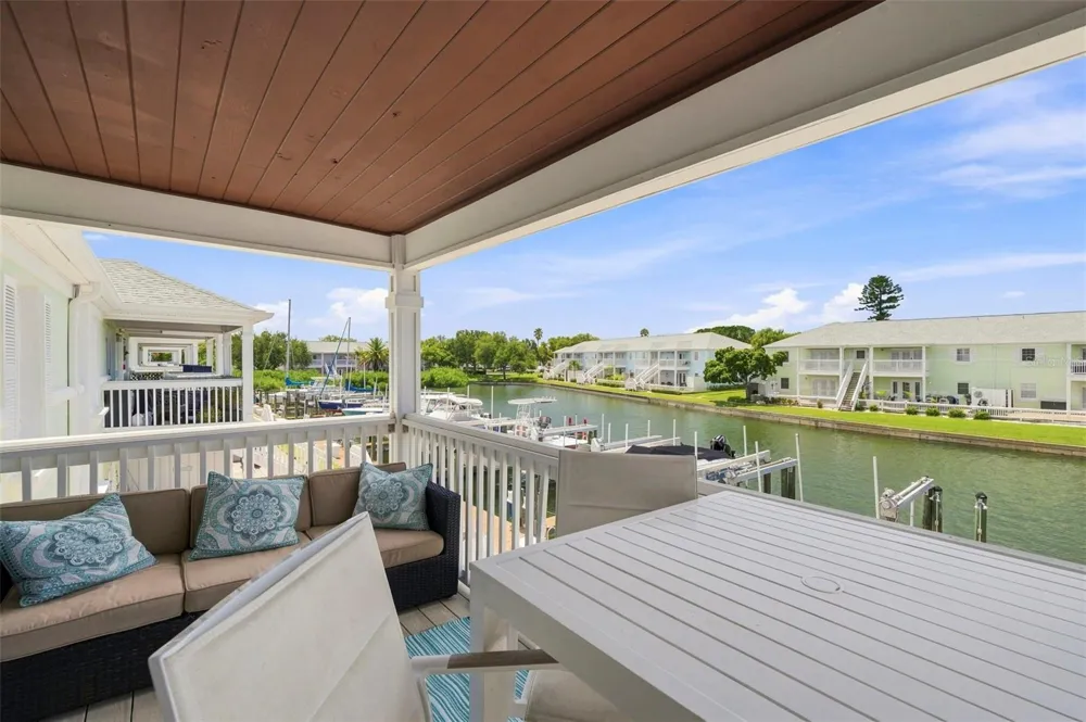 5023 STARFISH DRIVE SE #E St Petersburg, FL 33705