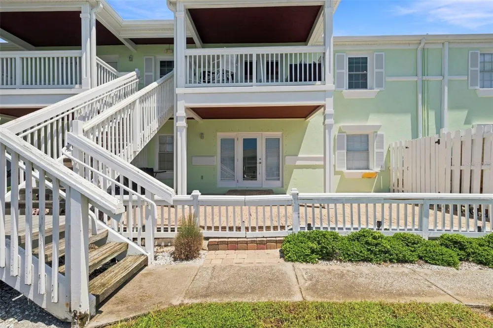 5023 STARFISH DRIVE SE #E St Petersburg, FL 33705