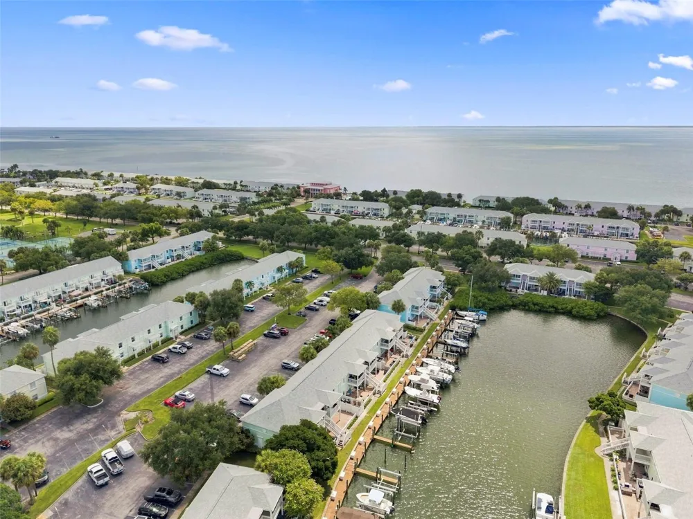 5023 STARFISH DRIVE SE #E St Petersburg, FL 33705