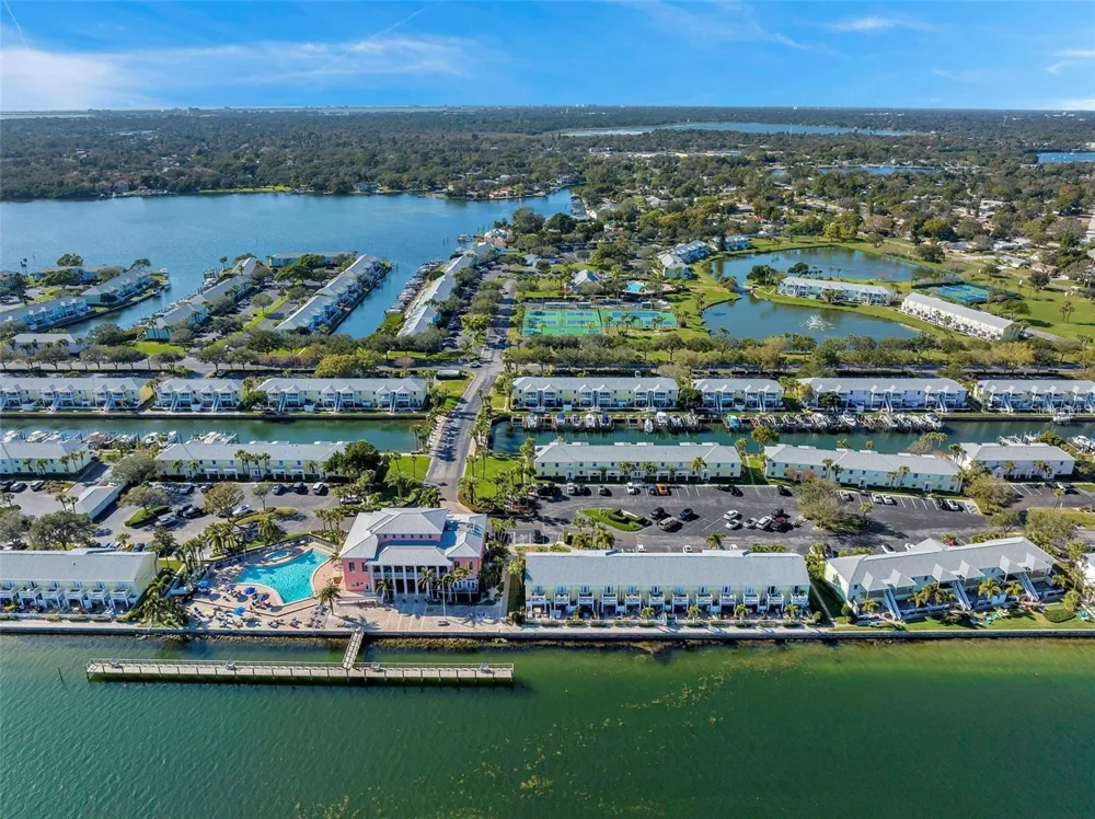5023 STARFISH DRIVE SE #E St Petersburg, FL 33705