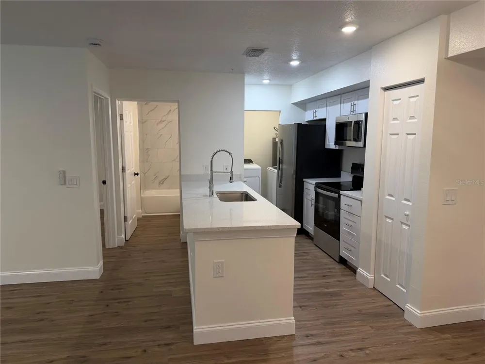 3024 PARKWAY BOULEVARD #206 Kissimmee, FL 34747