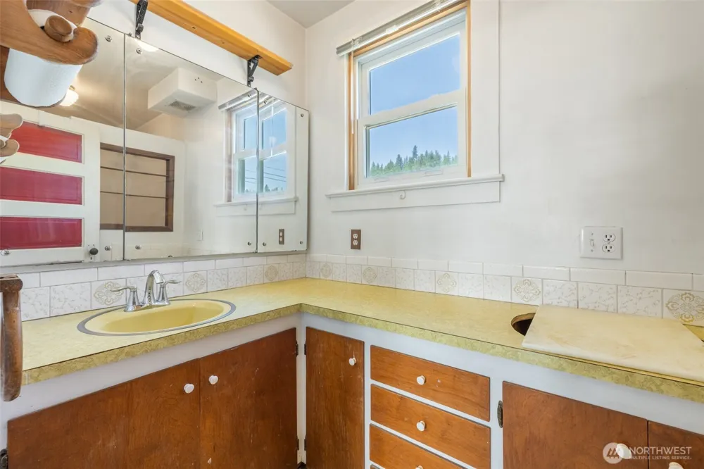 309 Peoh Avenue Cle Elum, WA 98922