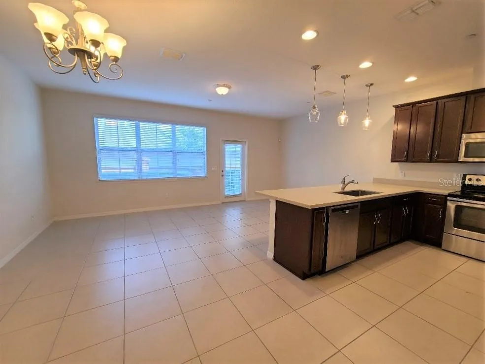1039 TARAMUNDI DRIVE Oviedo, FL 32765