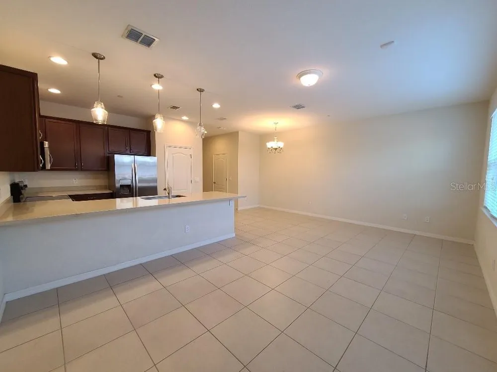 1039 TARAMUNDI DRIVE Oviedo, FL 32765