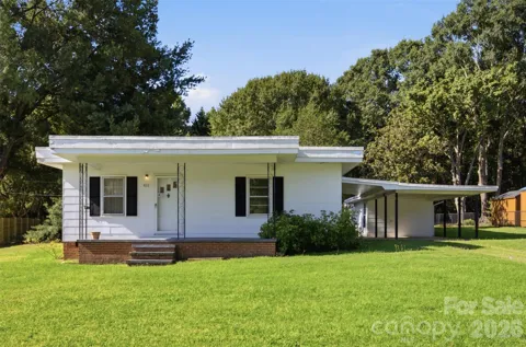 615 Westway Drive