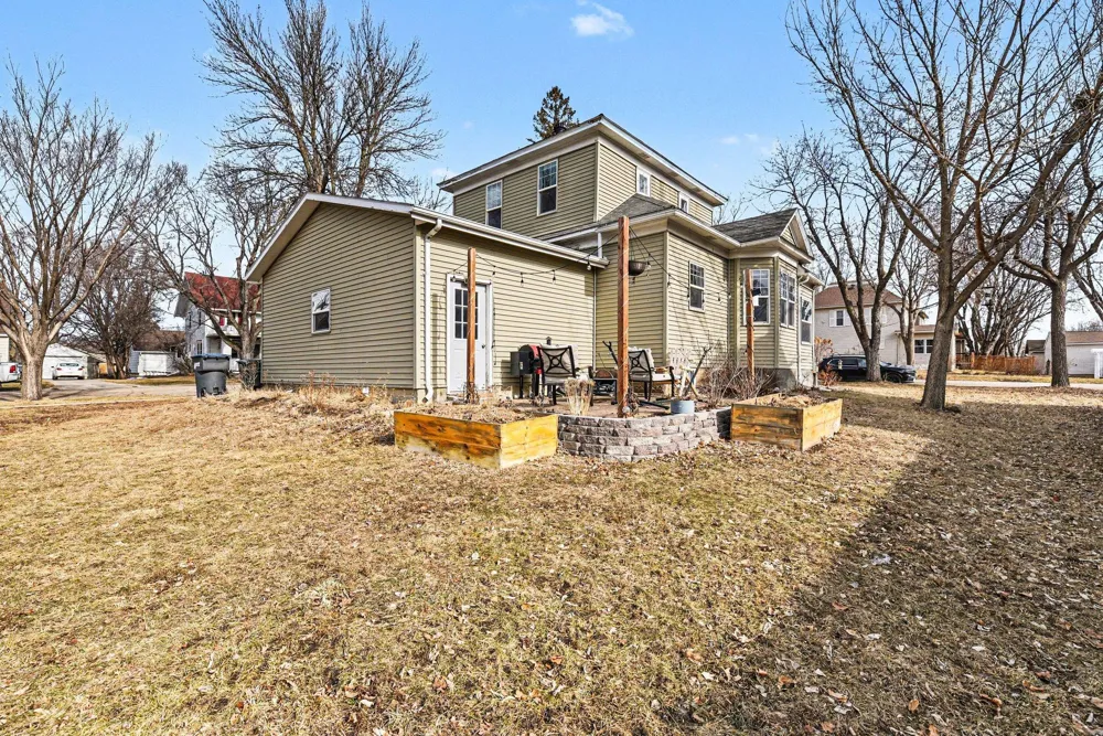 219 Donaldson Street Luverne, MN 56156
