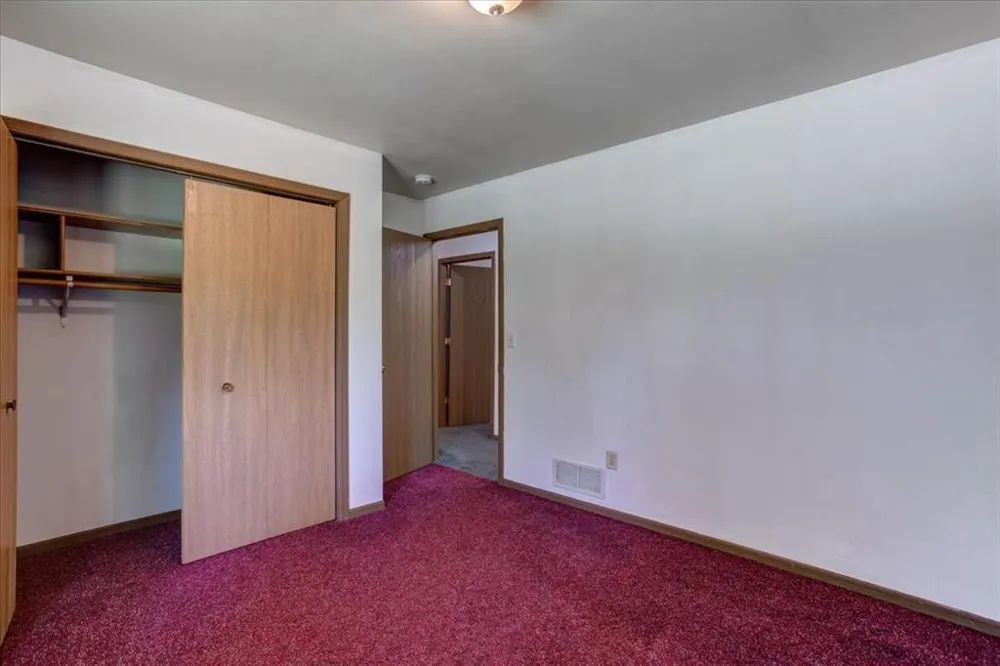 408 18th Avenue E Menomonie, WI 54751