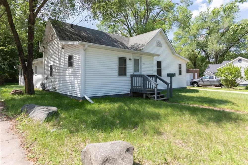 408 18th Avenue E Menomonie, WI 54751