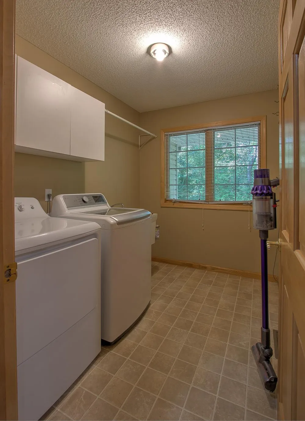 7231 407th Street North Branch, MN 55056