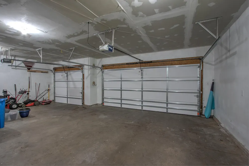 7231 407th Street North Branch, MN 55056