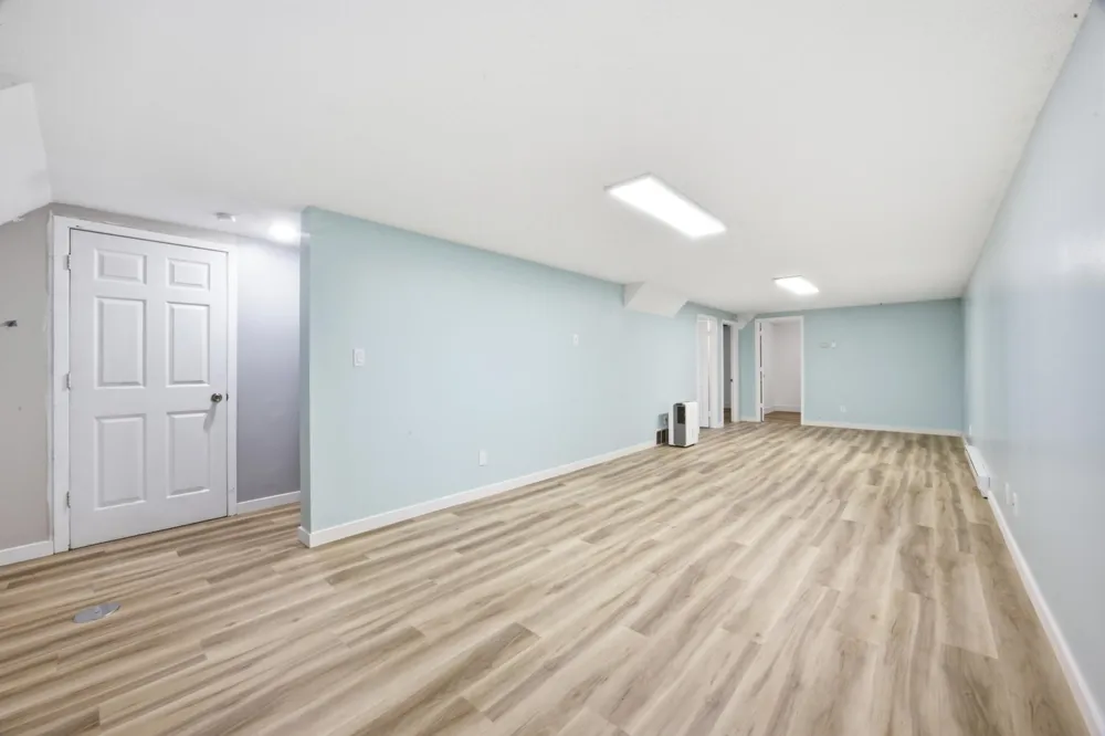 428 Brook Avenue Moorhead, MN 56560