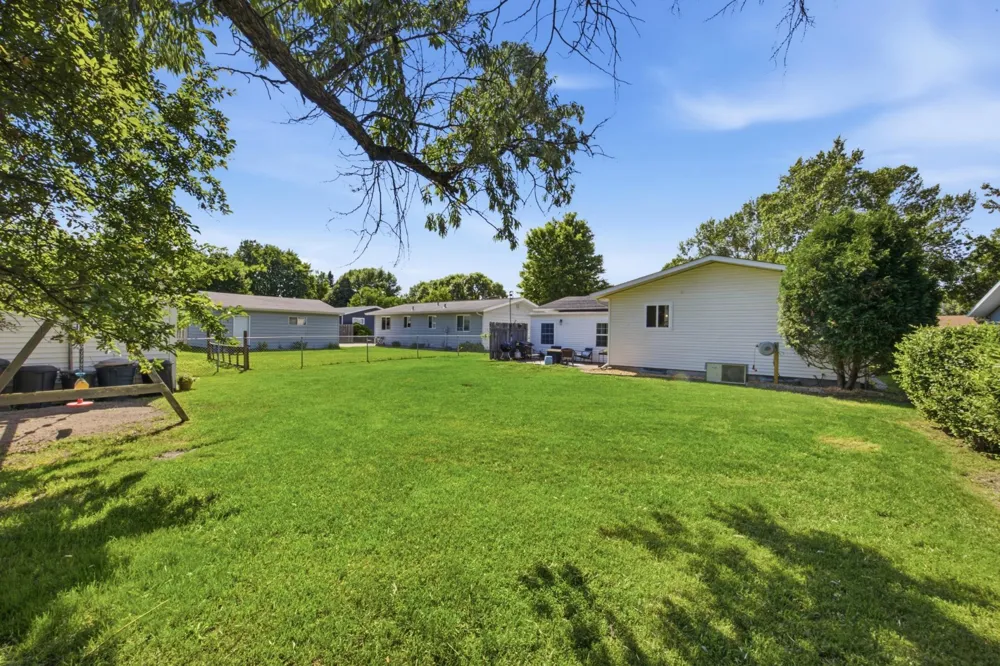 428 Brook Avenue Moorhead, MN 56560