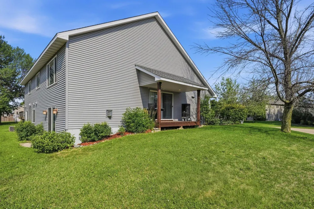 9195 Prairie Street Elko New Market, MN 55020
