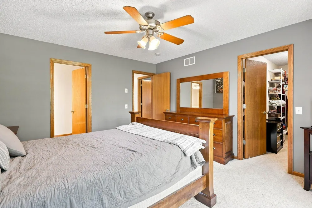 9195 Prairie Street Elko New Market, MN 55020