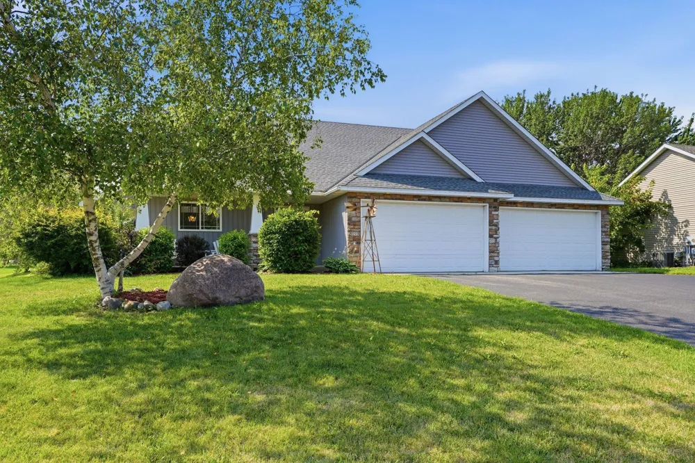 9195 Prairie Street Elko New Market, MN 55020