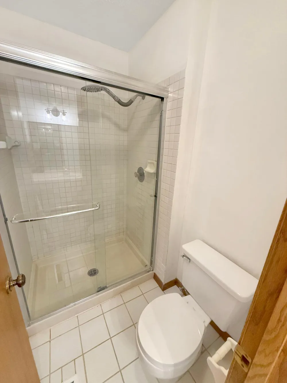18516 Creeks Bend Drive Minnetonka, MN 55345