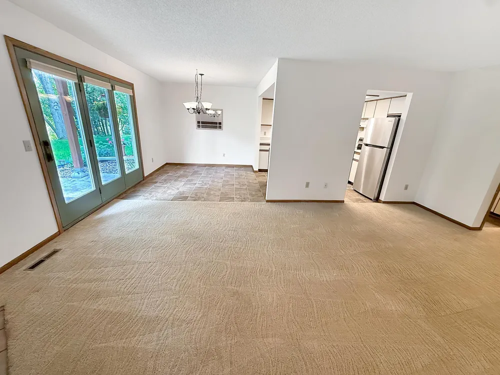 18516 Creeks Bend Drive Minnetonka, MN 55345
