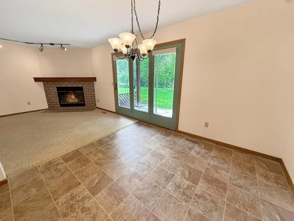 18516 Creeks Bend Drive Minnetonka, MN 55345
