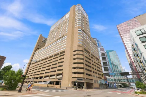 431 S 7th Street #2704
