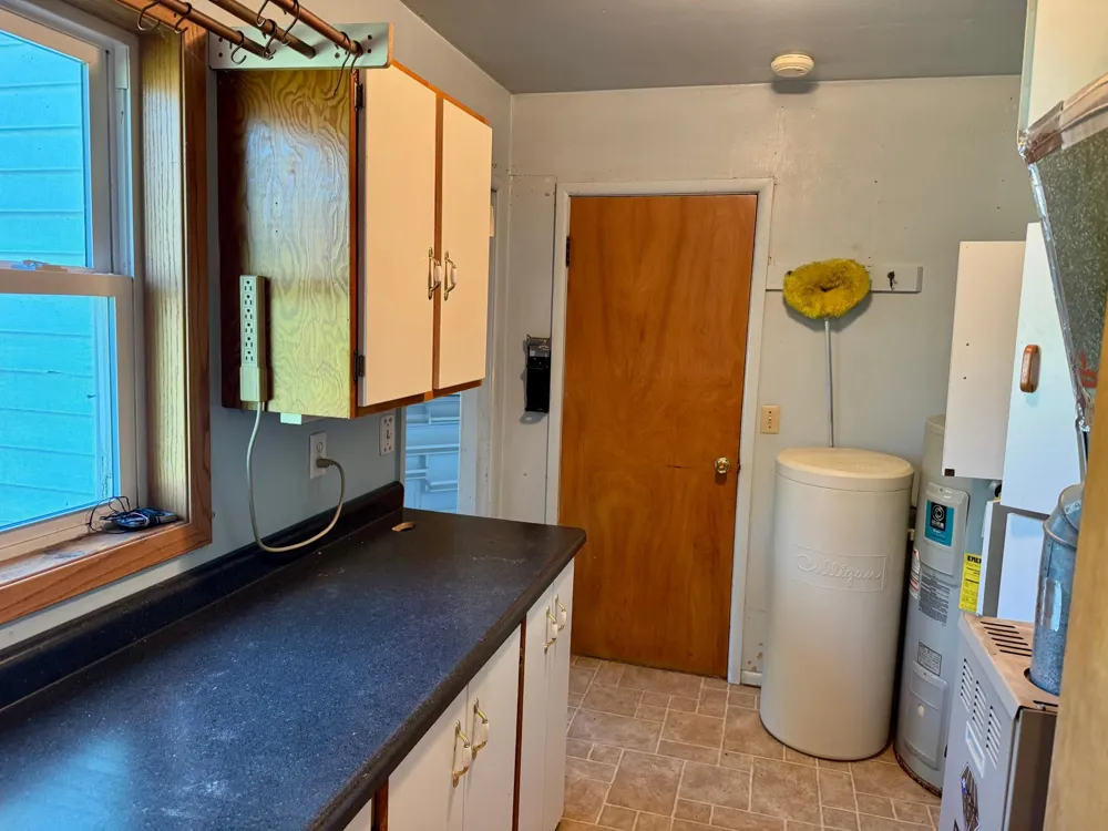 906 W Walnut Avenue Olivia, MN 56277