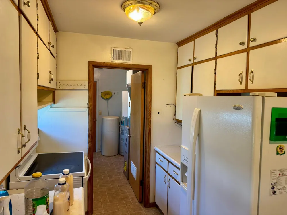906 W Walnut Avenue Olivia, MN 56277