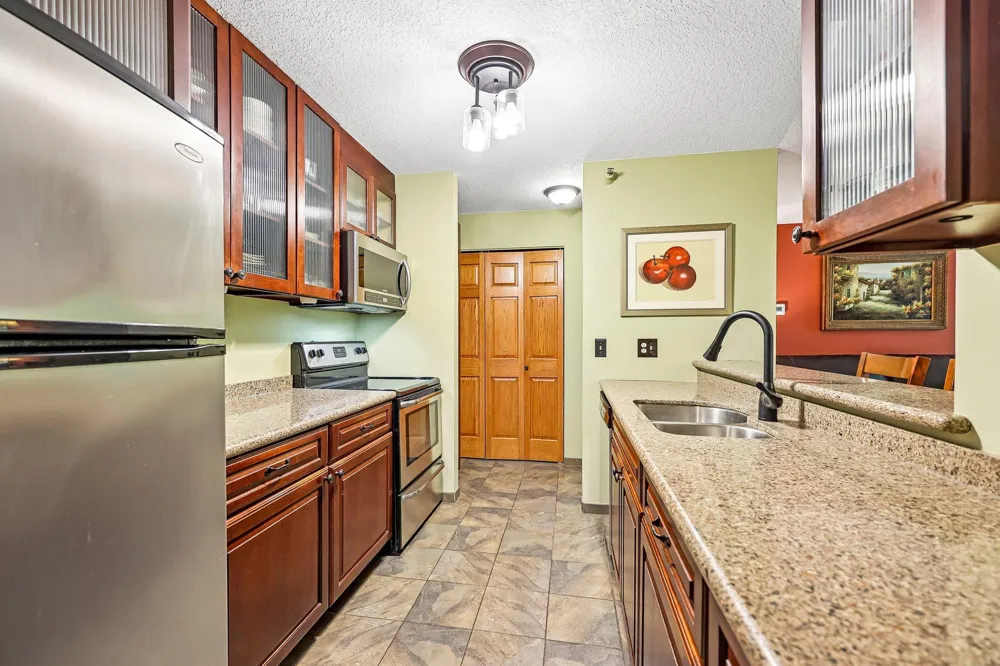 6030 Chasewood Parkway #201 Minnetonka, MN 55343