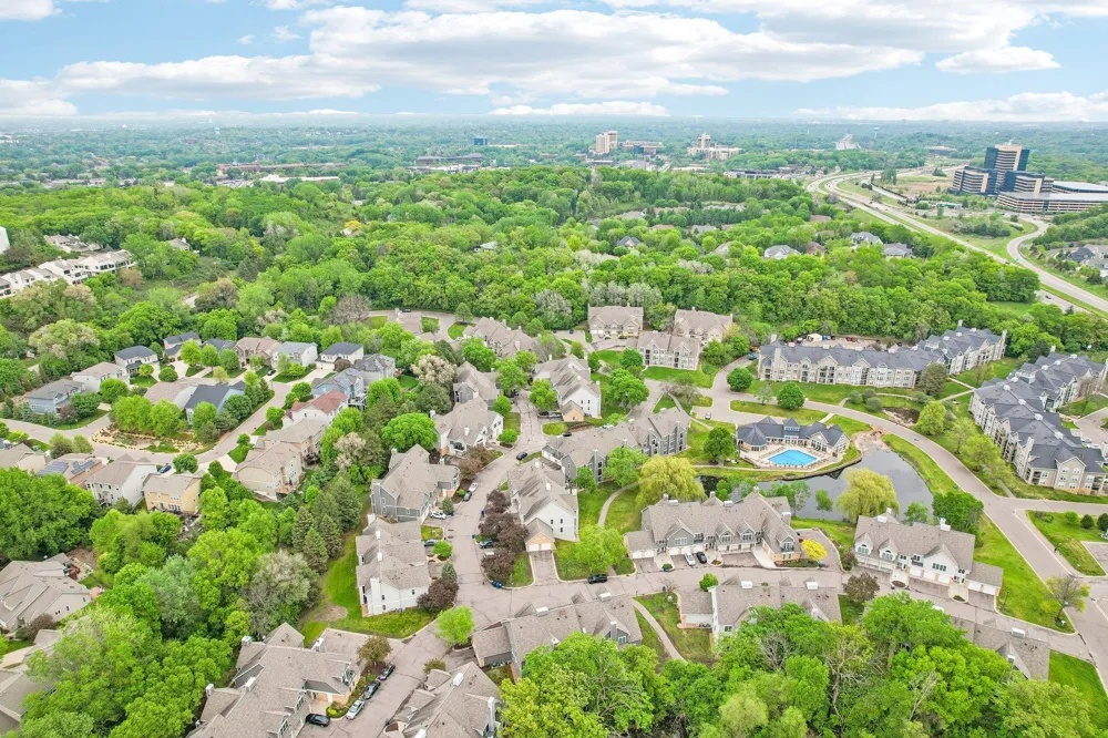 6030 Chasewood Parkway #201 Minnetonka, MN 55343