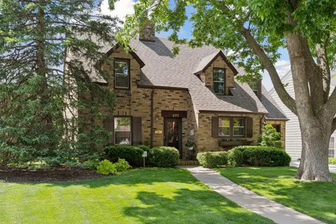 671 Josephine Place