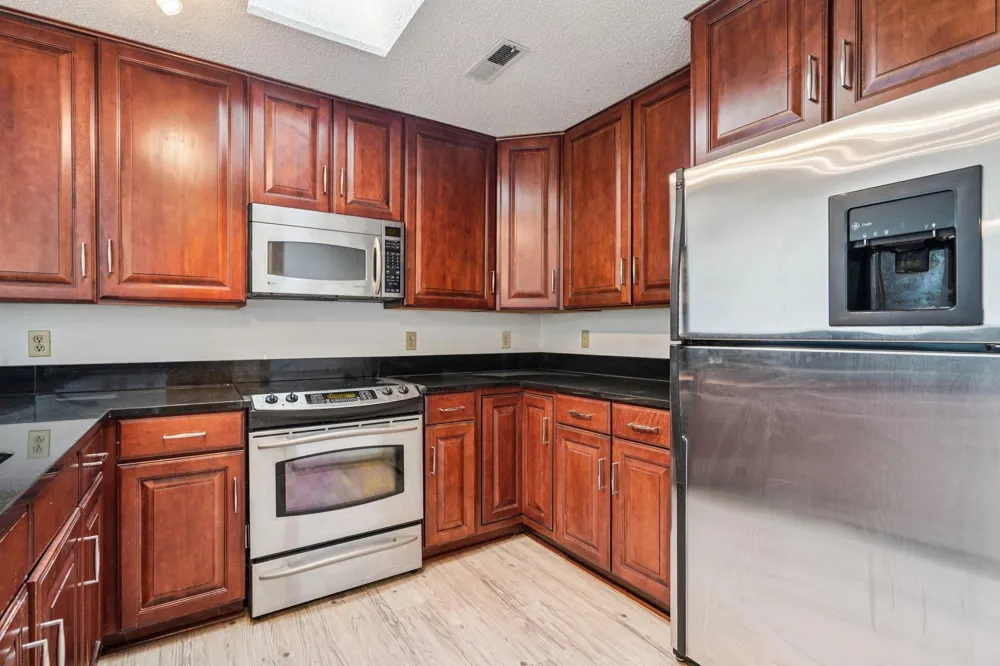 6145 Chasewood Parkway #202 Minnetonka, MN 55343