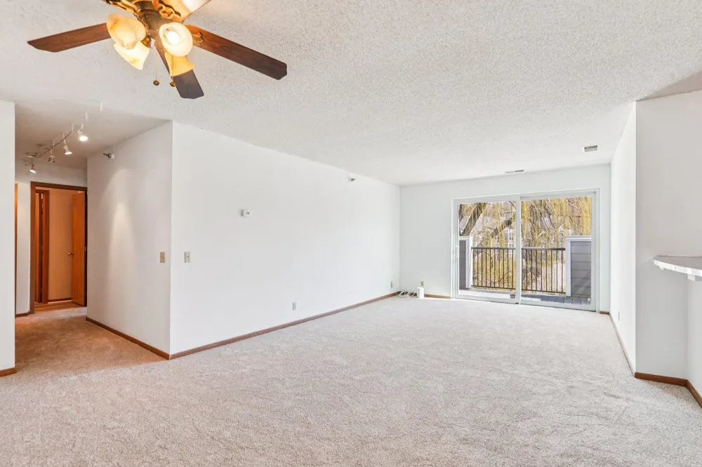 6145 Chasewood Parkway #202 Minnetonka, MN 55343