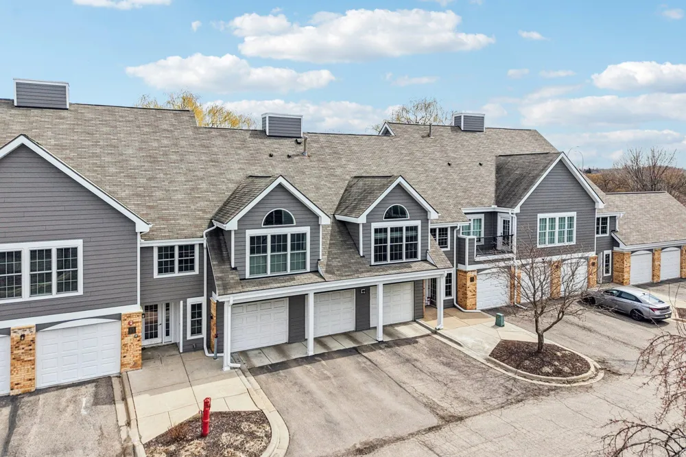6145 Chasewood Parkway #202 Minnetonka, MN 55343