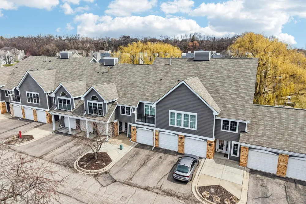 6145 Chasewood Parkway #202 Minnetonka, MN 55343