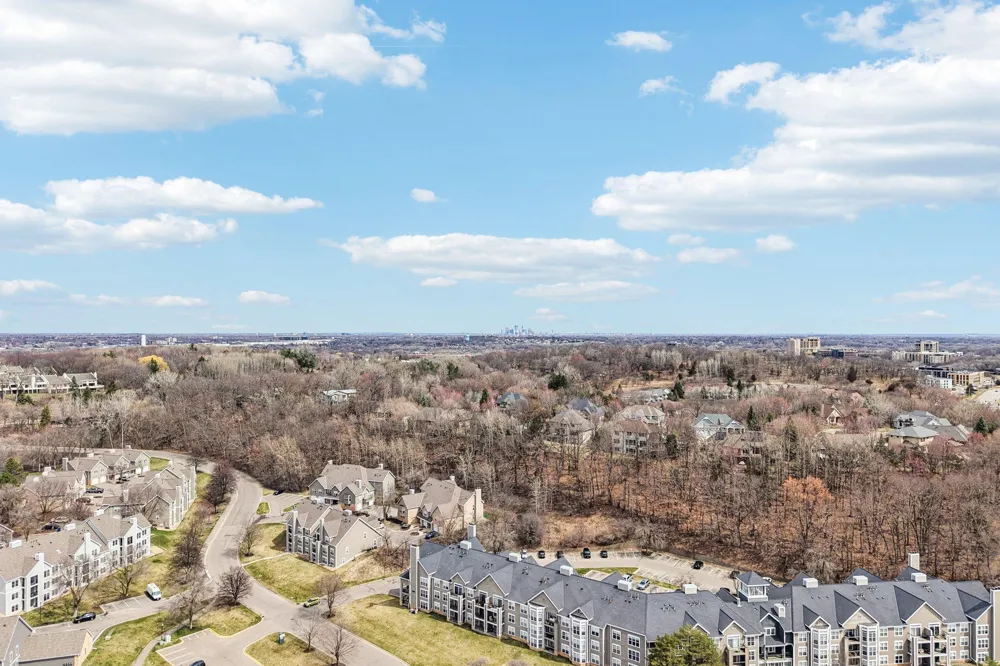 6145 Chasewood Parkway #202 Minnetonka, MN 55343