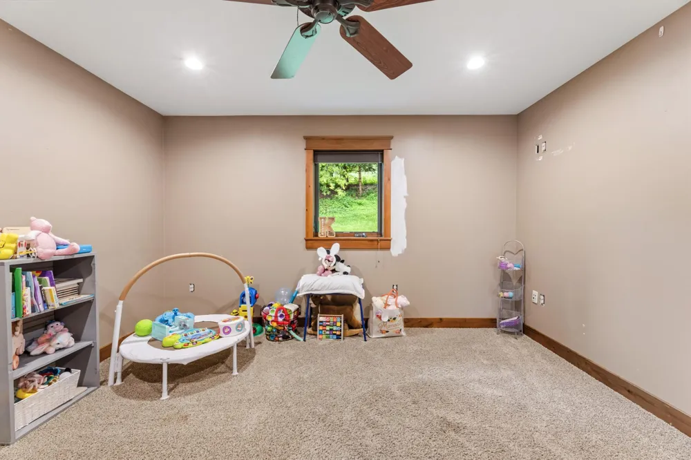 6752 State 44 Caledonia, MN 55921