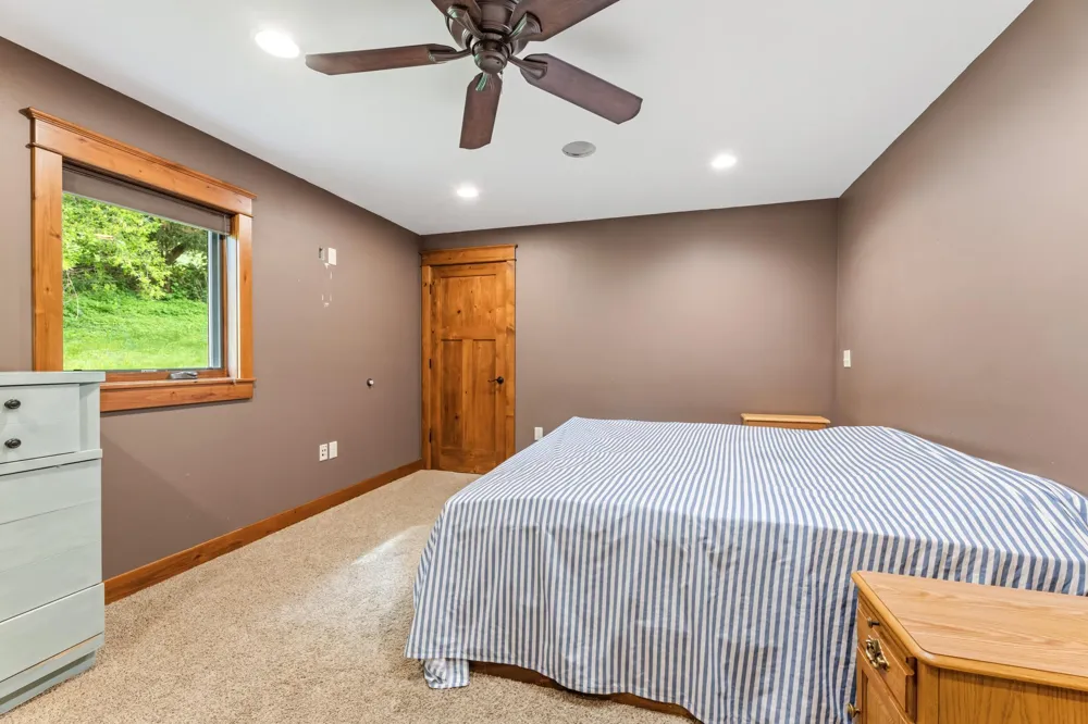 6752 State 44 Caledonia, MN 55921
