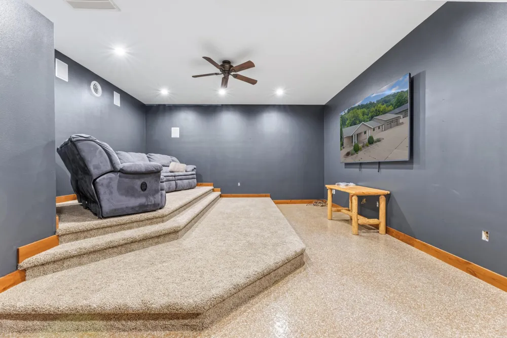 6752 State 44 Caledonia, MN 55921