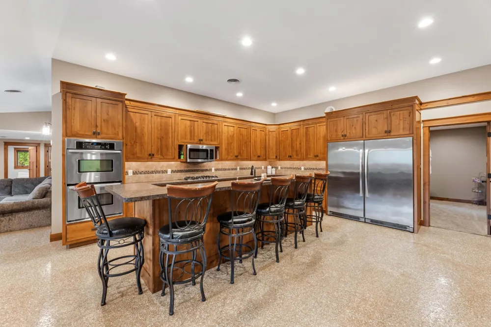 6752 State 44 Caledonia, MN 55921