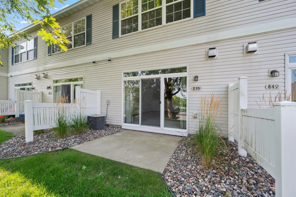 855 Providence Drive Shakopee, MN 55379