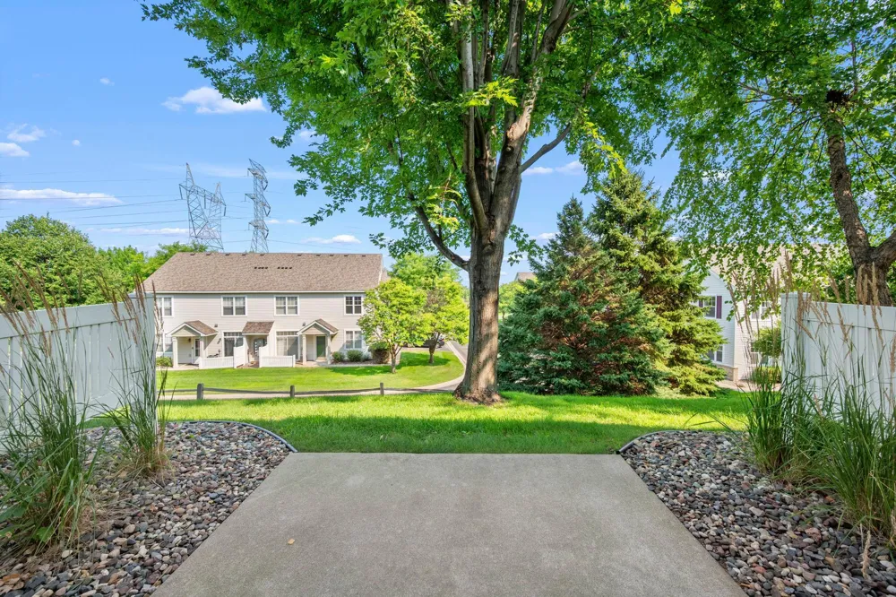 855 Providence Drive Shakopee, MN 55379