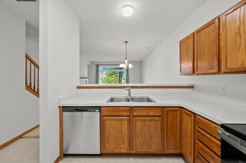 855 Providence Drive Shakopee, MN 55379
