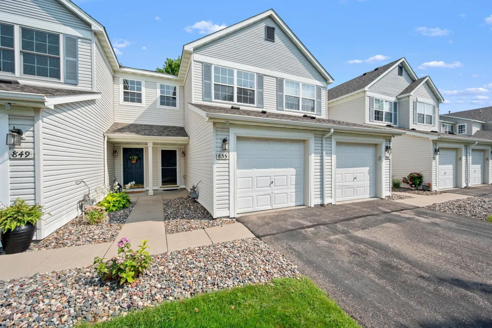 855 Providence Drive Shakopee, MN 55379