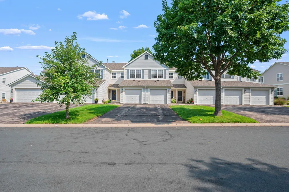855 Providence Drive Shakopee, MN 55379