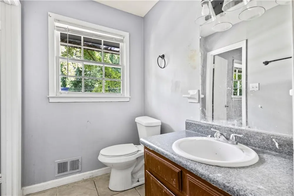 4176 Indian Forest Road Stone Mountain, GA 30083