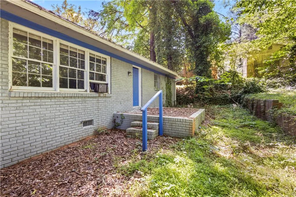 4176 Indian Forest Road Stone Mountain, GA 30083
