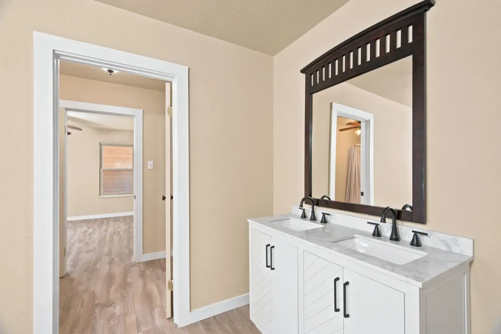 328 Silver Lane Azle, TX 76020
