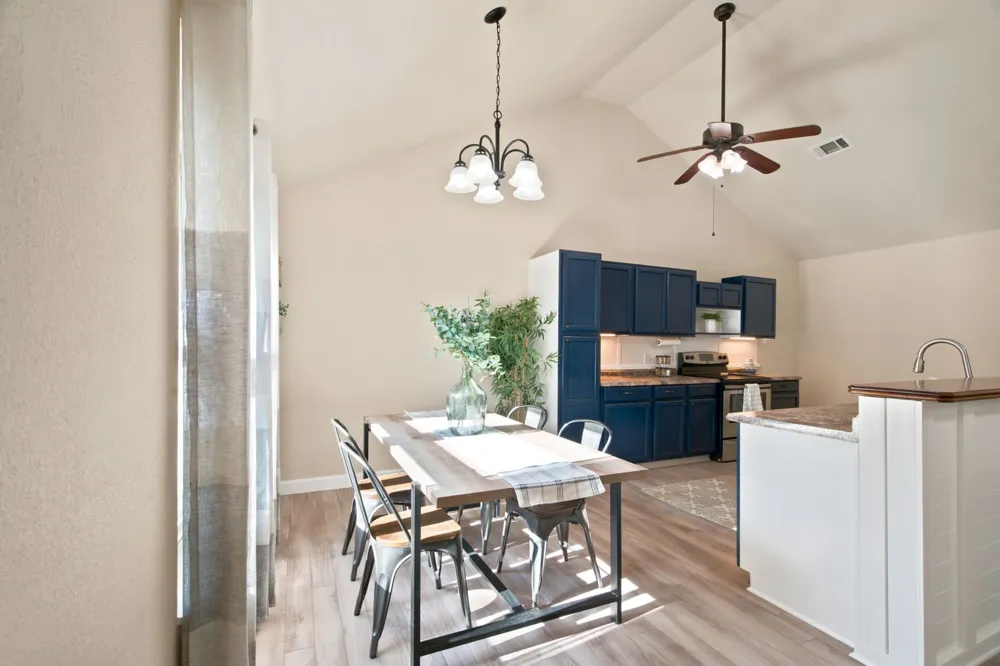 328 Silver Lane Azle, TX 76020